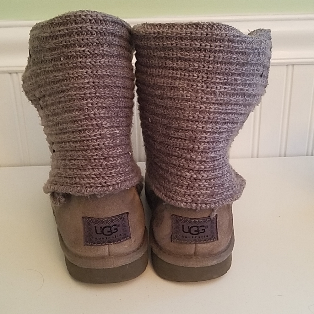 UGG Australia Classic Gray Sweater Boots Size 8